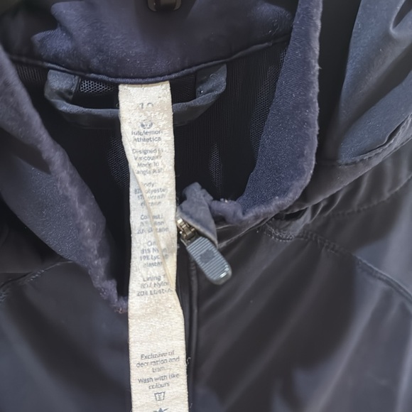 Women’s Lululemon Kicking Asphalt Jacket Sz 10 Midnight Navy - Picture 4 of 10